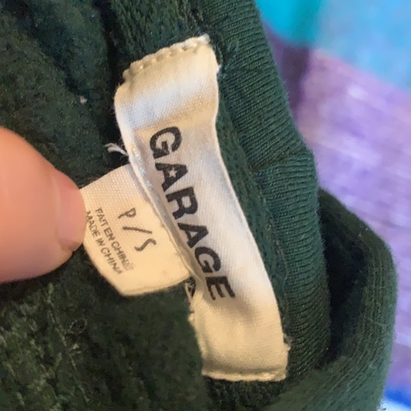 Lake Michigan Cropped hoodie - Picture 5 of 5